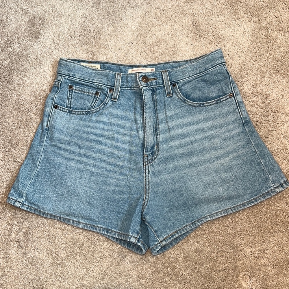 LEVIS - High Loose Shorts - size 28